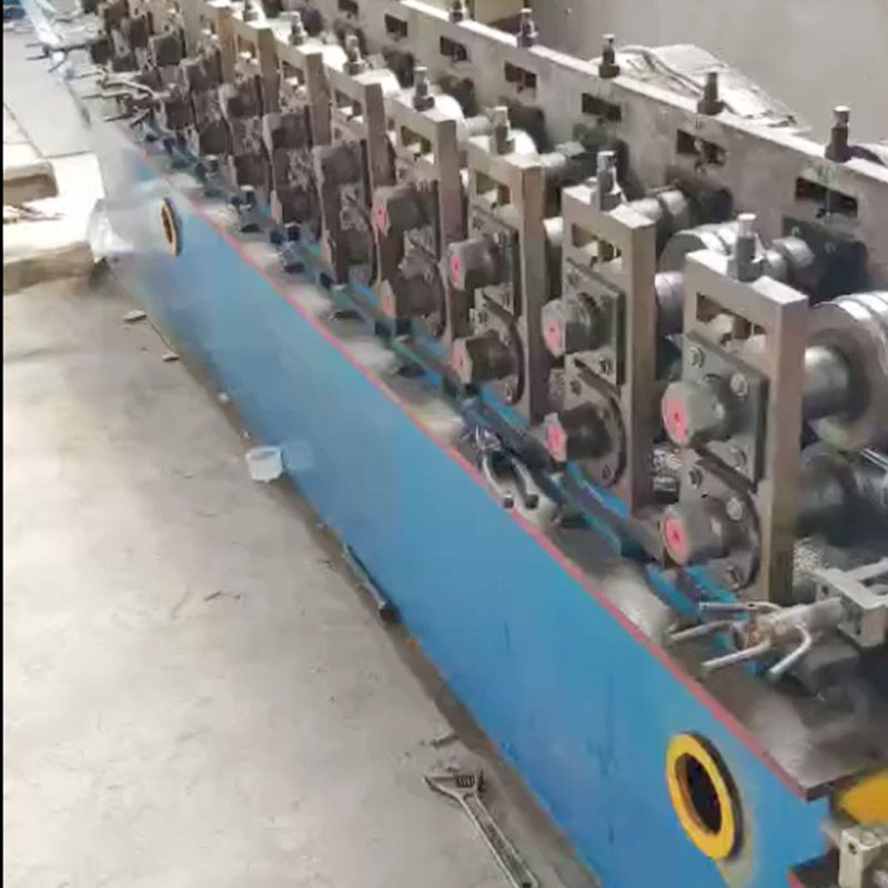 Wiggle Wire and Locking Profile